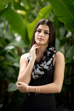 Load image into Gallery viewer, Wehi Scarf-Orchid (Black)