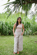 Load image into Gallery viewer, Ani Beach Pants - Hibiscus (Green)
