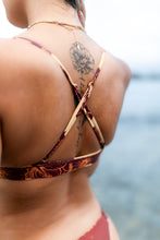 Load image into Gallery viewer, Pulelehua - Top - Hibiscus