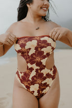 Load image into Gallery viewer, Kaleiluhilani - Hibiscus