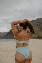 Load image into Gallery viewer, Kaleiluhilani - Hee Nalu