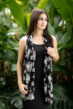 Load image into Gallery viewer, Wehi Scarf-Orchid (Black)
