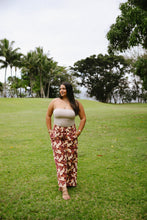 Load image into Gallery viewer, Ani Beach Pants-Hibiscus (Red)
