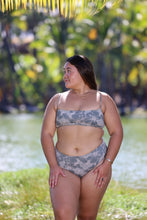 Load image into Gallery viewer, Vani-Bottom-Hibiscus (Green)
